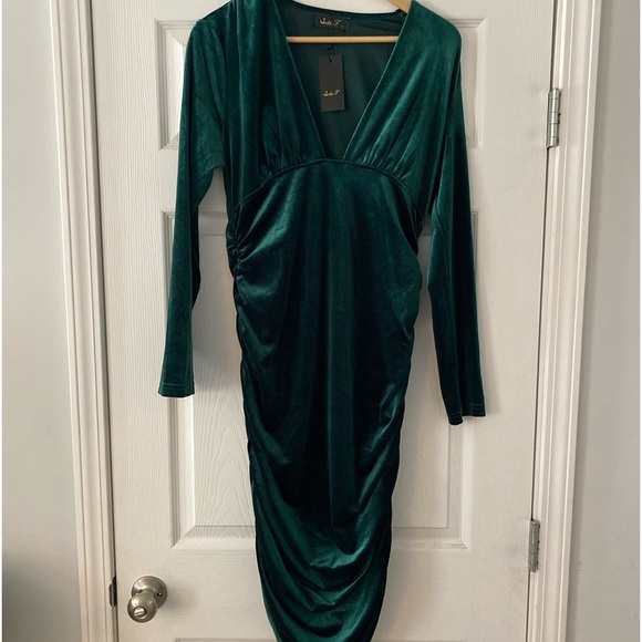 Target Dresses & Skirts - Emerald Green Velvet Dress Large